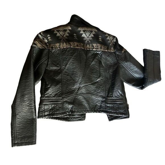 Xhiliration Faux Leather Jacket with patterns on shoulders. - Picture 5 of 5